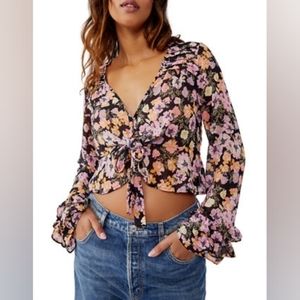NWT Free People Maybel Boho Floral Bell Sleeve Blouse Large 🩷